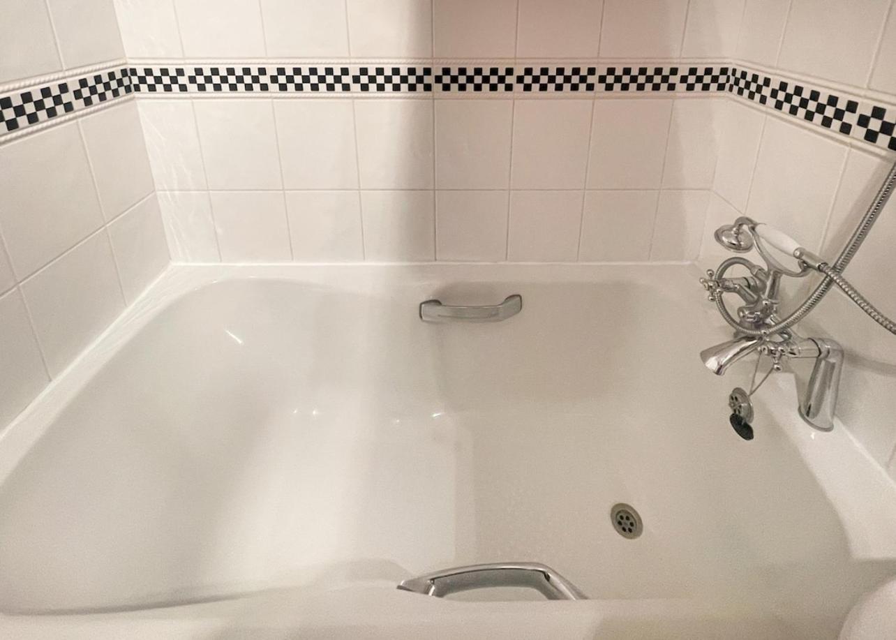 Pretty In Charming Peaceful Village - Easy Commute To - Homehost * Cambridge