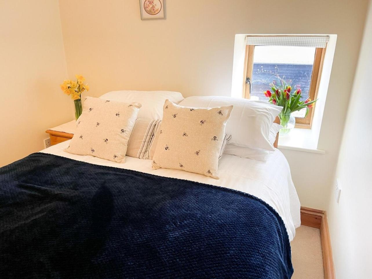 Ferienhaus Pretty In Charming Peaceful Village - Easy Commute To - Homehost